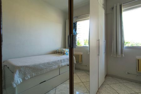 Apartamento à venda com 98m², 3 quartos e 2 vagasQuarto 3