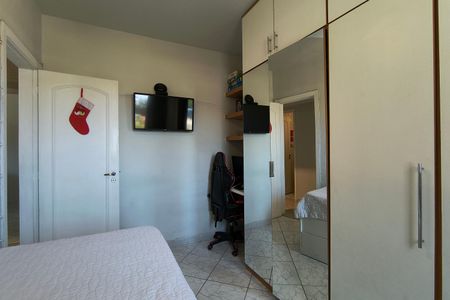 Apartamento à venda com 98m², 3 quartos e 2 vagasQuarto 3
