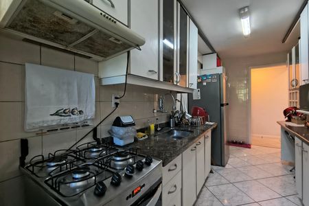 Apartamento à venda com 98m², 3 quartos e 2 vagasCozinha - Armários
