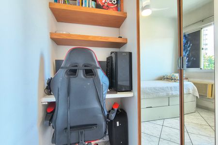 Apartamento à venda com 98m², 3 quartos e 2 vagasQuarto 3