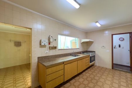 Casa para alugar com 275m², 4 quartos e 3 vagas Casa para alugar com 275m², 4 quartos e 3 vagasCozinha