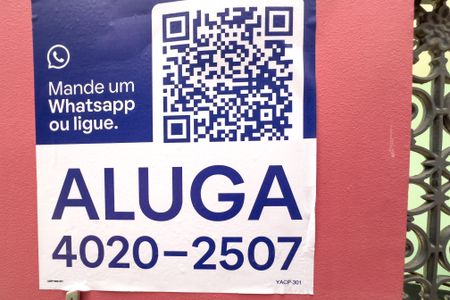Casa para alugar com 275m², 4 quartos e 3 vagas Casa para alugar com 275m², 4 quartos e 3 vagasYACP-301