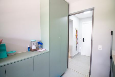 Apartamento à venda com 143m², 3 quartos e 2 vagas Apartamento à venda com 143m², 3 quartos e 2 vagasÁrea de Serviço