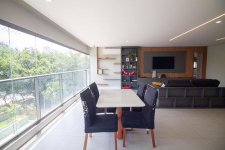 Apartamento à venda com 143m², 3 quartos e 2 vagasSala