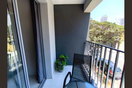 Studio para alugar com 27m², 1 quarto e sem vaga Studio para alugar com 27m², 1 quarto e sem vagaVaranda