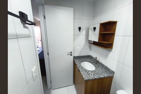 Banheiro de kitnet/studio para alugar com 1 quarto, 27m² em Ipiranga, São Paulo
