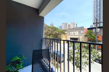 Studio para alugar com 27m², 1 quarto e sem vaga Studio para alugar com 27m², 1 quarto e sem vagaVaranda