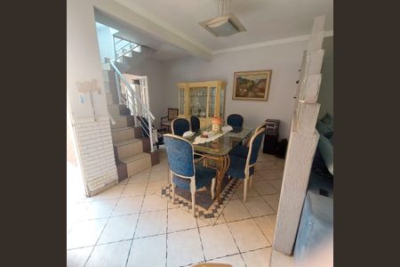 Casa à venda com 5 quartos, 220m² em Centro, São Caetano do Sul