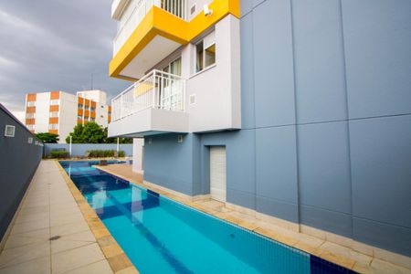 Apartamento à venda com 72m², 2 quartos e 1 vaga Apartamento à venda com 72m², 2 quartos e 1 vagaÁrea comum - Piscina