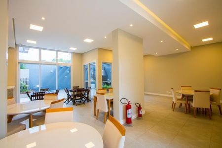 Apartamento à venda com 72m², 2 quartos e 1 vaga Apartamento à venda com 72m², 2 quartos e 1 vagaÁrea comum - Salão de festas