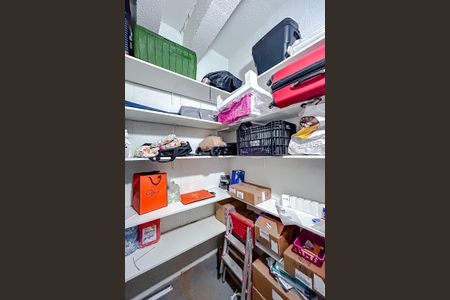 Apartamento à venda com 79m², 2 quartos e 2 vagasDeposito