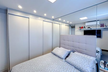 Apartamento à venda com 79m², 2 quartos e 2 vagasSuíte
