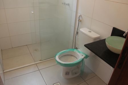 Casa para alugar com 62m², 2 quartos e 2 vagasBanheiro