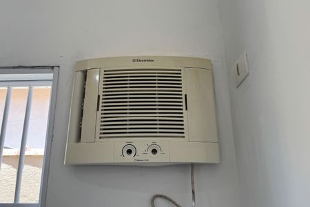 Ar condicionado do Quarto 1 de casa para alugar com 2 quartos, 62m² em Santa Maria, Santos