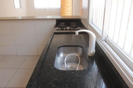 Casa para alugar com 62m², 2 quartos e 2 vagasCozinha