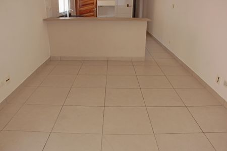 Casa para alugar com 62m², 2 quartos e 2 vagasSala