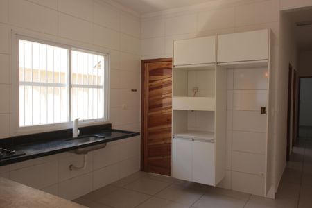Casa para alugar com 62m², 2 quartos e 2 vagasCozinha