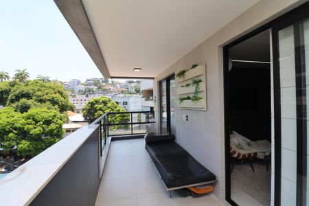 Apartamento à venda com 235m², 4 quartos e 2 vagasVaranda da Suíte