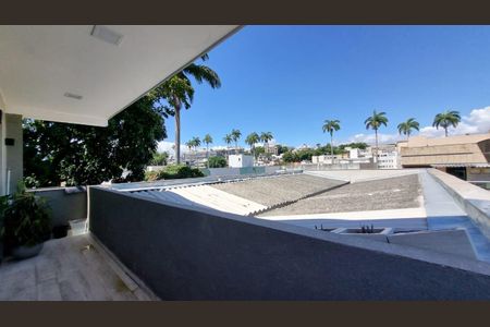 Apartamento à venda com 235m², 4 quartos e 2 vagasTerraço