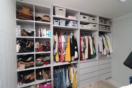 Apartamento à venda com 235m², 4 quartos e 2 vagasCloset da suíte