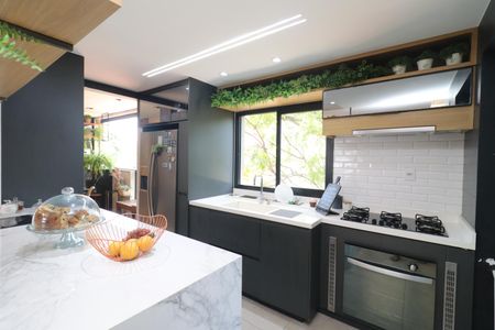 Apartamento à venda com 235m², 4 quartos e 2 vagasCozinha