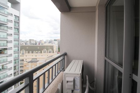 Varanda de apartamento à venda com 1 quarto, 25m² em Vila Nova Conceição, São Paulo