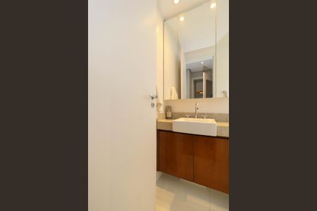 Apartamento à venda com 85m², 2 quartos e 3 vagasBanheiro da Suíte