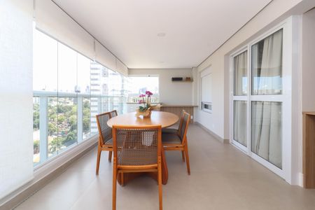 Varanda de apartamento à venda com 2 quartos, 85m² em Pinheiros, São Paulo