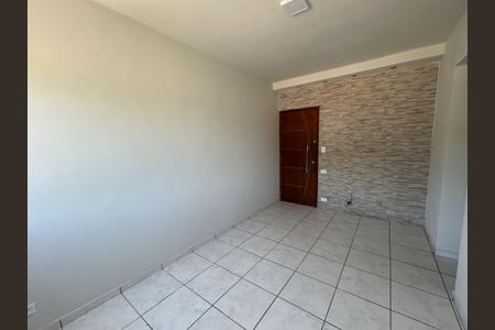 Apartamento para alugar com 70m², 2 quartos e 1 vagaSala