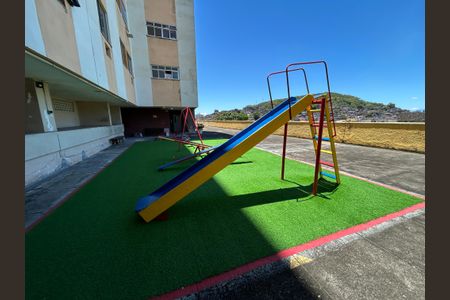 Apartamento para alugar com 70m², 2 quartos e 1 vagaÁrea comum - Playground