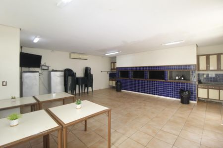 Apartamento à venda com 58m², 2 quartos e sem vagaÁrea comum - Salão de festas