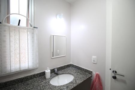 Apartamento à venda com 58m², 2 quartos e sem vagaBanheiro
