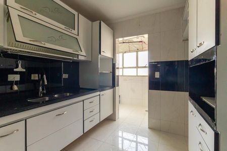 Apartamento à venda com 70m², 2 quartos e 1 vaga Apartamento à venda com 70m², 2 quartos e 1 vagaCozinha