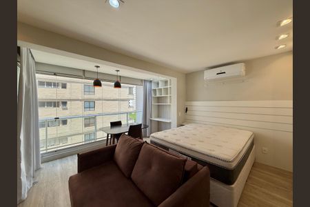 Sala  de kitnet/studio para alugar com 0 quarto, 36m² em Brooklin, São Paulo