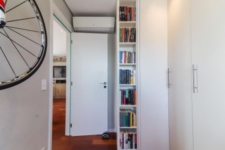 Apartamento à venda com 79m², 2 quartos e 1 vagaQuarto 2