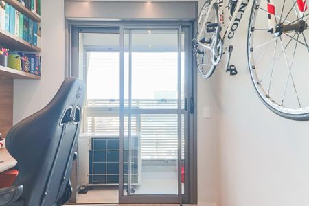 Apartamento à venda com 79m², 2 quartos e 1 vagaQuarto 2