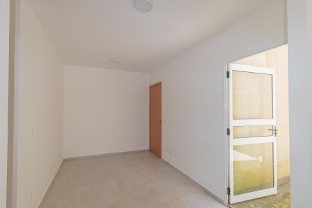 Apartamento para alugar com 62m², 2 quartos e 1 vagaSala