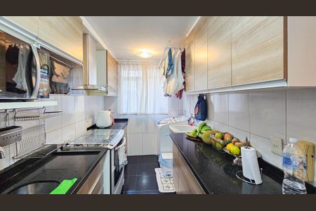 Apartamento à venda com 55m², 2 quartos e 1 vagaCozinha e área de serviço