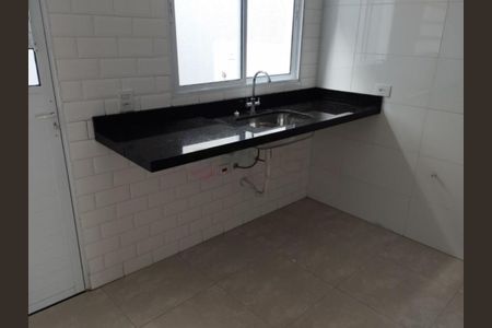 Casa à venda com 3 quartos, 120m² em Vila Roque, São Paulo