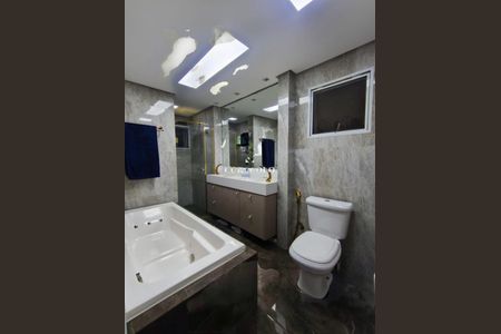 Apartamento à venda com 156m², 2 quartos e 1 vaga