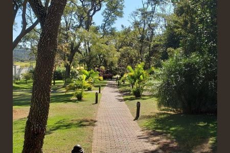 Casa de condomínio à venda com 700m², 4 quartos e 4 vagas