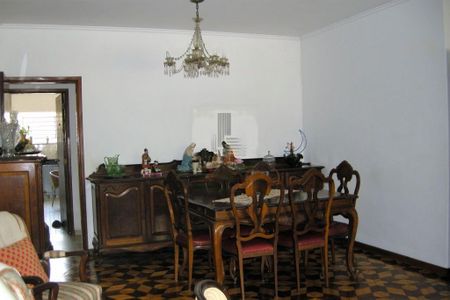 Casa à venda com 3 quartos, 335m² em Caxingui, São Paulo