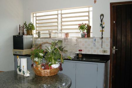 Casa à venda com 3 quartos, 335m² em Caxingui, São Paulo