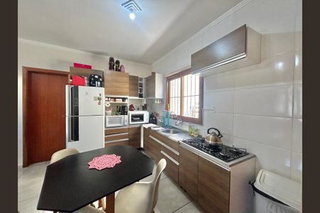 Casa para alugar com 65m², 3 quartos e 2 vagasCozinha