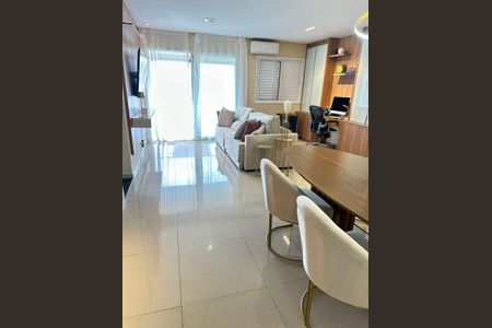 Sala de apartamento à venda com 2 quartos, 81m² em Melville Empresarial II, Barueri