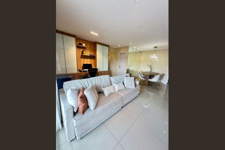 Sala de apartamento à venda com 2 quartos, 81m² em Melville Empresarial II, Barueri