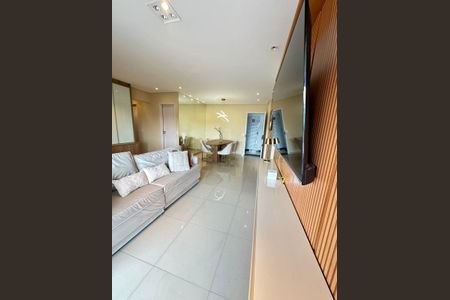 Apartamento à venda com 81m², 2 quartos e 2 vagasSala