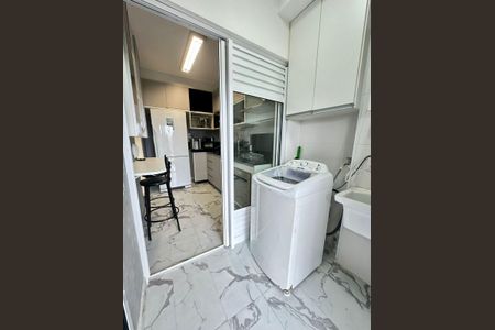 Apartamento à venda com 81m², 2 quartos e 2 vagasÁrea de serviço