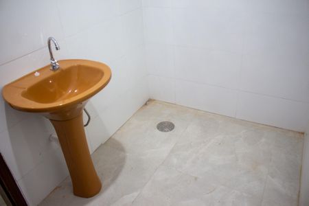 Casa para alugar com 125m², 3 quartos e 1 vagaBanheiro