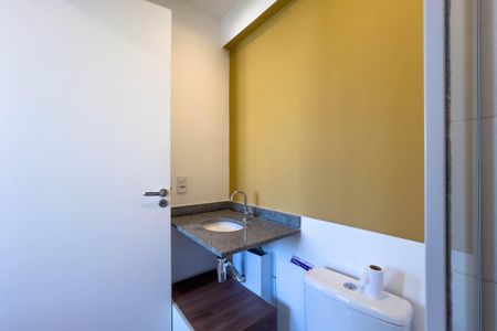 Banheiro de kitnet/studio para alugar com 1 quarto, 24m² em Vila Mariana, São Paulo